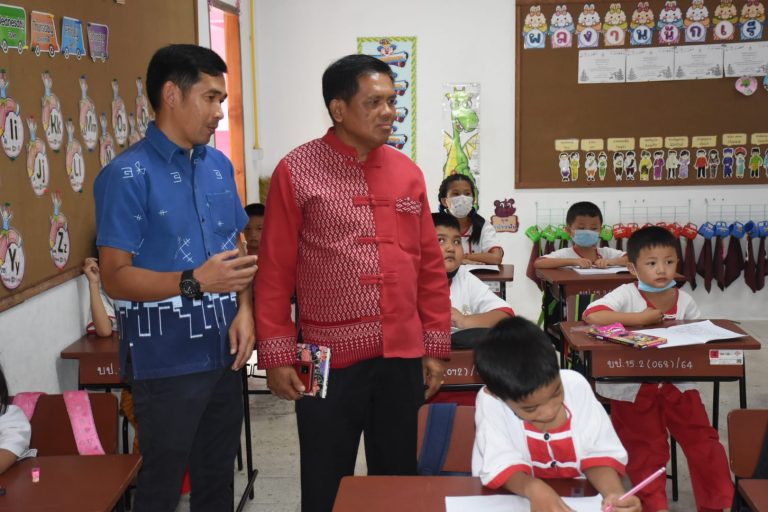 Read more about the article ผอ.สพป.เชียงราย เขต 1 ตรวจเยี่ยมโรงเรียนบ้านโป่งพระบาท