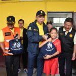 Read more about the article เสมา 1 พร้อม สพฐ. ลงพื้นที่ตรวจเยี่ยม ติดตามให้กำลังใจ และมอบถุงยังชีพให้โรงเรียนที่ประสบอุทกภัย จังหวัดเชียงราย