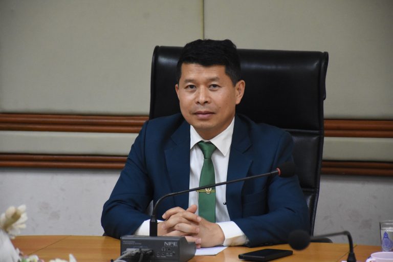 Read more about the article สพป.เชียงราย เขต 1 ประชุมคณะกรรมการจัดการอบรมเชิงปฏิบัติการการสอนอ่านเพื่อความเข้าใจ สำหรับครูภาษาไทยชั้น ป.3 และ ป.4