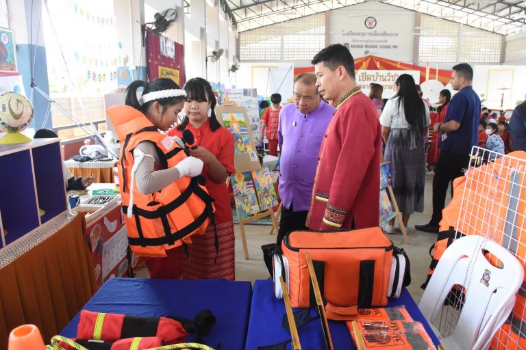Read more about the article สพป.เชียงราย เขต 1 เปิดบ้านวิชาการ ตลาดนัดความรู้” (AMCR Open House 2024) โรงเรียนอนุบาลเมืองเชียงราย(สันทรายราษฎร์ดรุณานุเคราะห์)