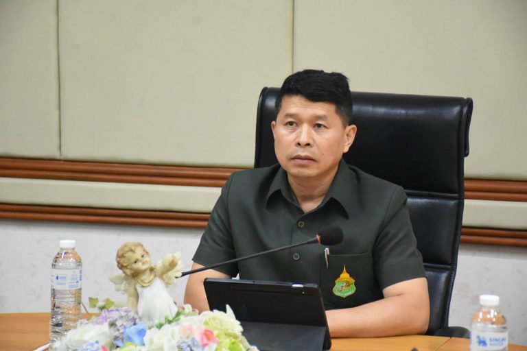 Read more about the article #สพป.ชร.1 ประชุมเตรียมข้อมูลการขับเคลื่อนนโยบาย สพฐ. สู่โรงเรียนและนักเรียน