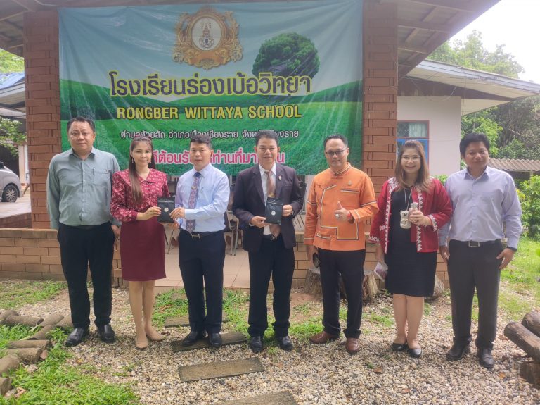Read more about the article “กาแฟยิ้ม” ร.ร.ร่องเบ้อวิทยา เสริมสร้างทักษะอาชีพที่จำป็นแห่งอนาคต(Futrer Skill) และการมีรายได้ระหว่างเรียน (Learn to Earn)