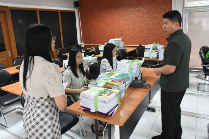 Read more about the article ประชุมคณะกรรมการฯเพื่อประเมิน ตัวชี้วัด และคะแนนการประเมินความเหมาะสมกับตำแหน่งและวิชาชีพ (ภาค ค) เน้นความบริสุทธิ์ ยุติธรรม โปร่งใส ตรวจสอบได้ และยึดหลักธรรมมาภิบาล