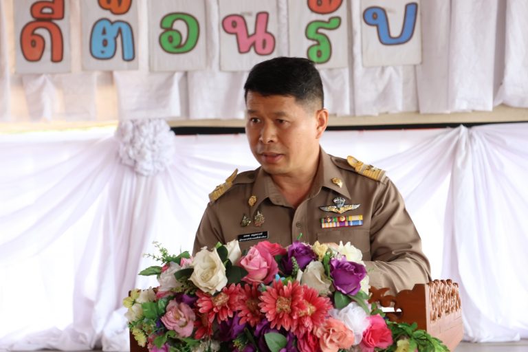 Read more about the article สพป.ชร.1 รับมอบเครื่องกรองส่งเสริมสุขอนามัยและสุขภาพนักเรียนโรงเรียนแม่มอญวิทยา